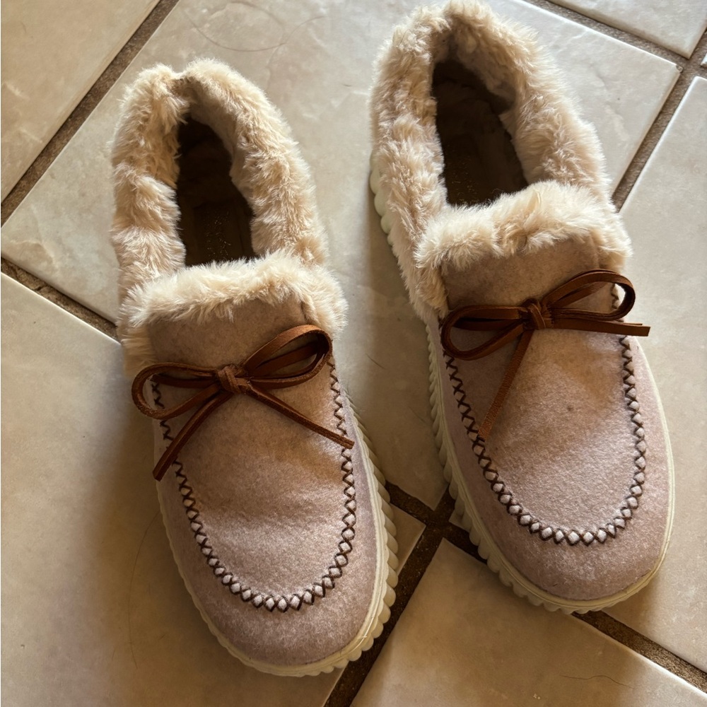 Skechers Women’s Slippers